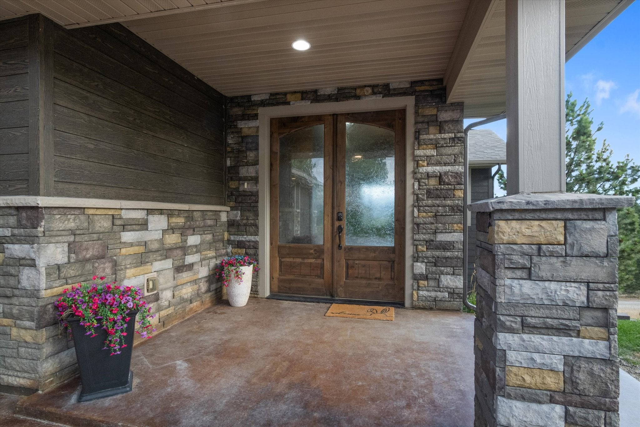 Clancy, Montana, 59634, United States, 4 Bedrooms Bedrooms, ,5 BathroomsBathrooms,Residential,For Sale,1991363