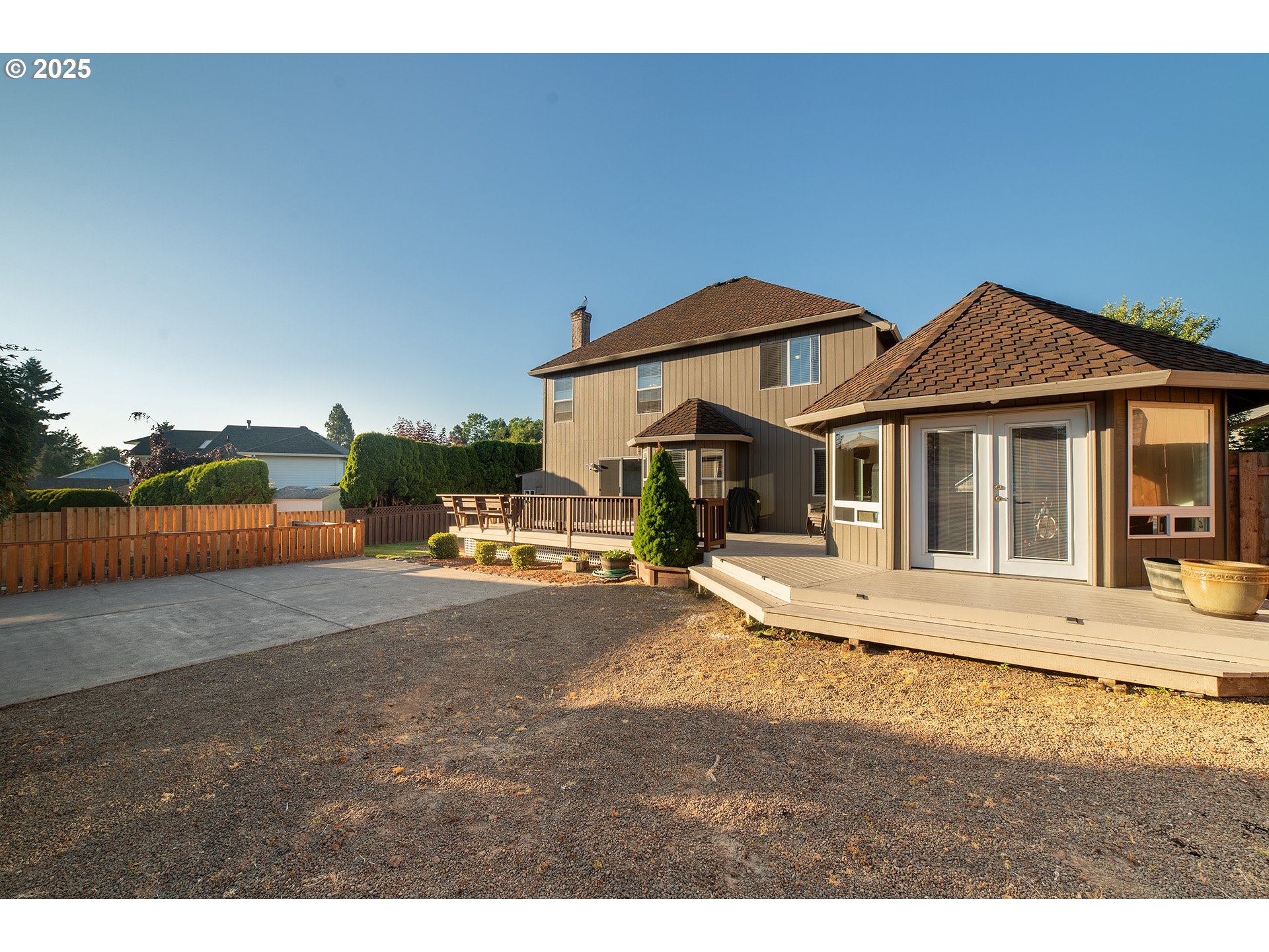 Clackamas, Oregon, 97015, United States, 3 Bedrooms Bedrooms, ,2 BathroomsBathrooms,Residential,For Sale,1868784