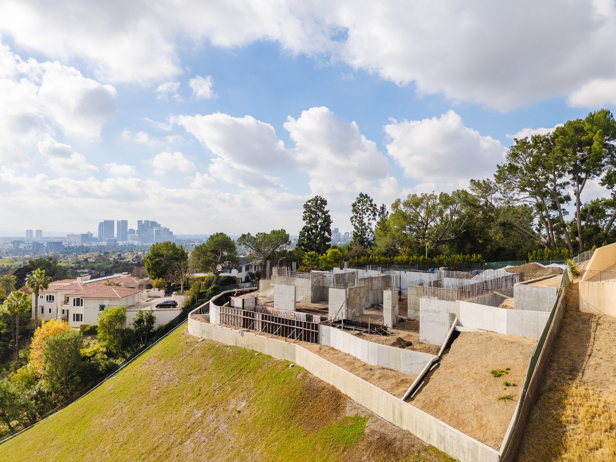  1140 Calle Vista Dr - 物件實景
