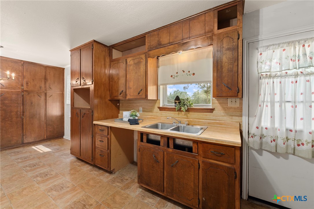 Killeen, Texas, 76549, United States, 3 Bedrooms Bedrooms, ,1 BathroomBathrooms,Residential,For Sale,1906689
