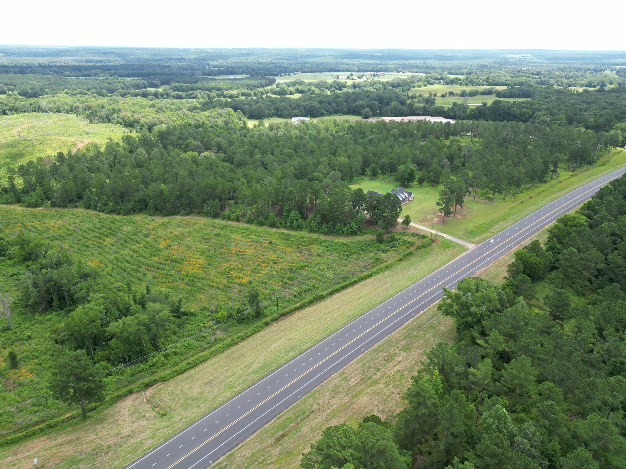 Jacksonville, Texas, 75766, United States, 4 Bedrooms Bedrooms, ,3 BathroomsBathrooms,Residential,For Sale,1978042