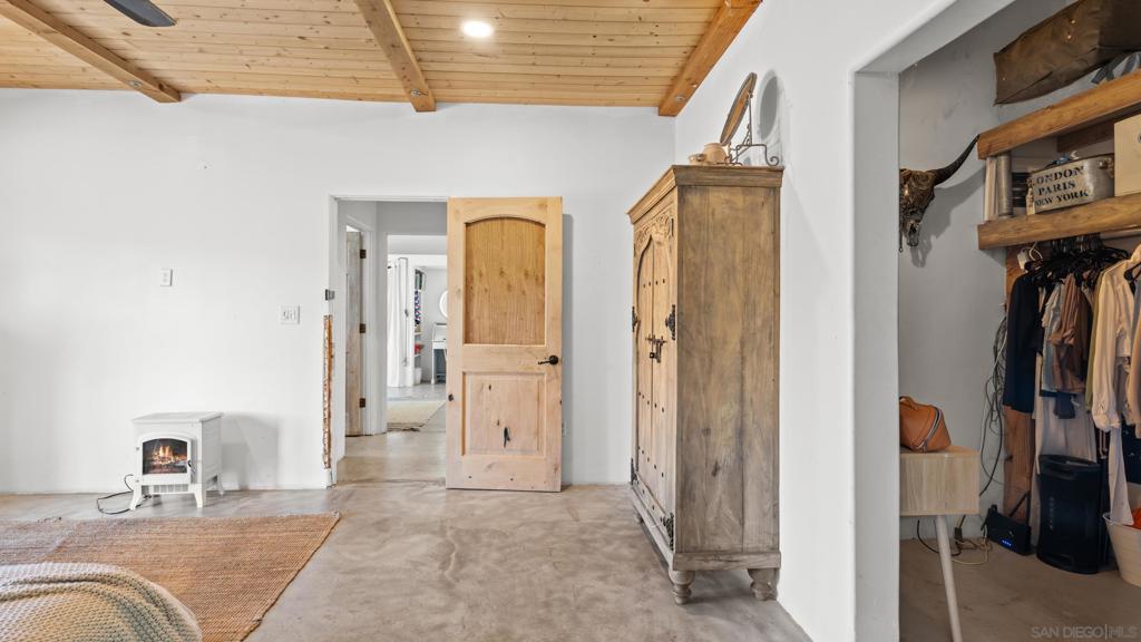 Jamul, California, 91935, United States, 3 Bedrooms Bedrooms, ,2 BathroomsBathrooms,Residential,For Sale,1976566