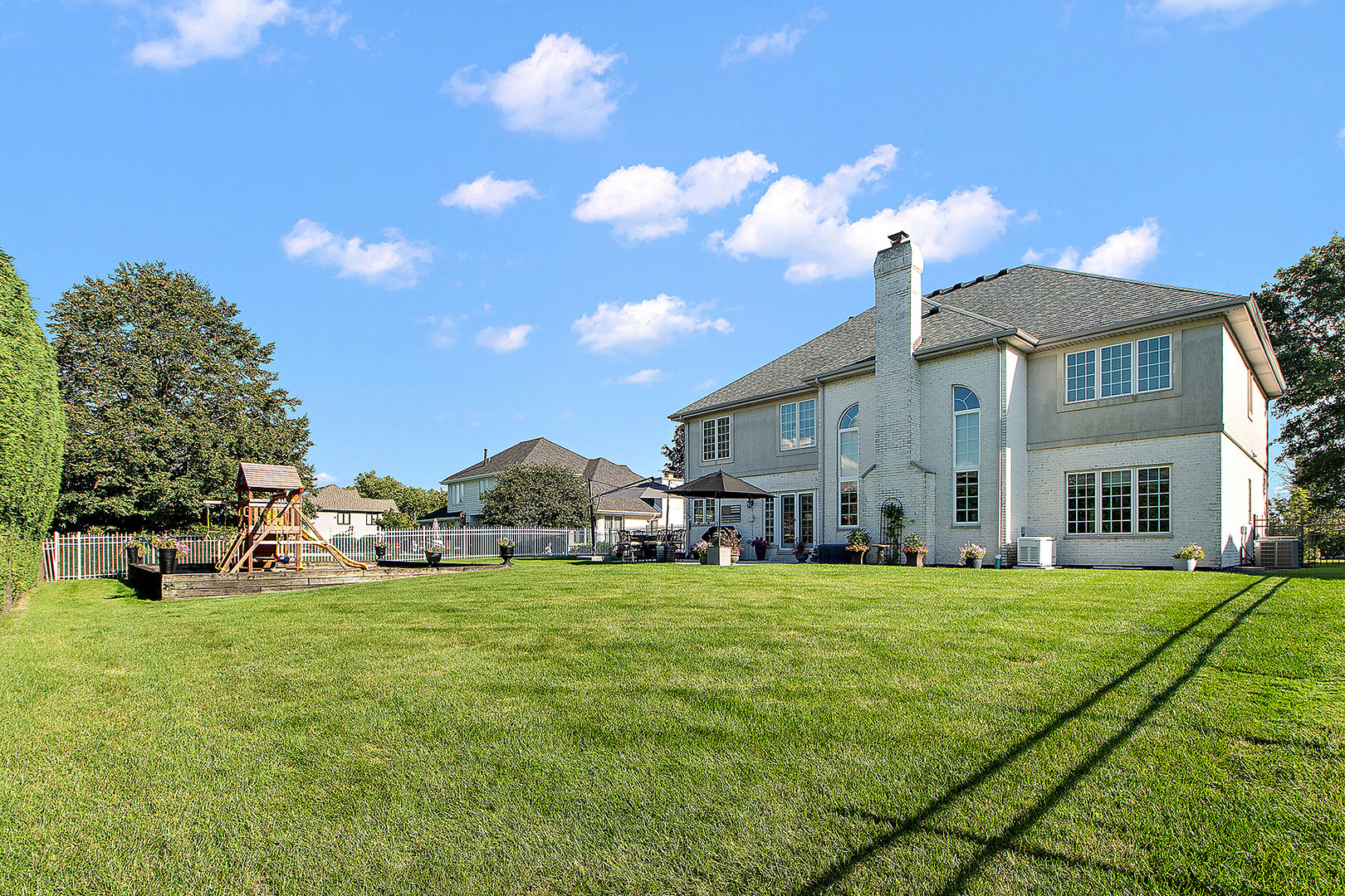 Orland Park, Illinois, 60467, United States, 5 Bedrooms Bedrooms, ,3 BathroomsBathrooms,Residential,For Sale,1937885
