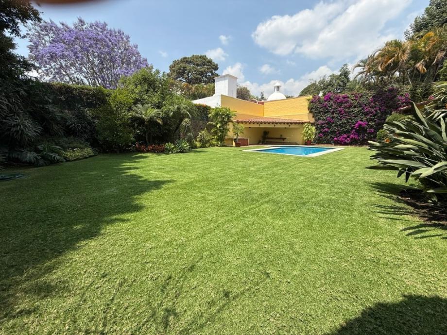 Cuernavaca, Morelos, 62300, Mexico, 6 Bedrooms Bedrooms, ,8 BathroomsBathrooms,Residential,For Sale,1806153