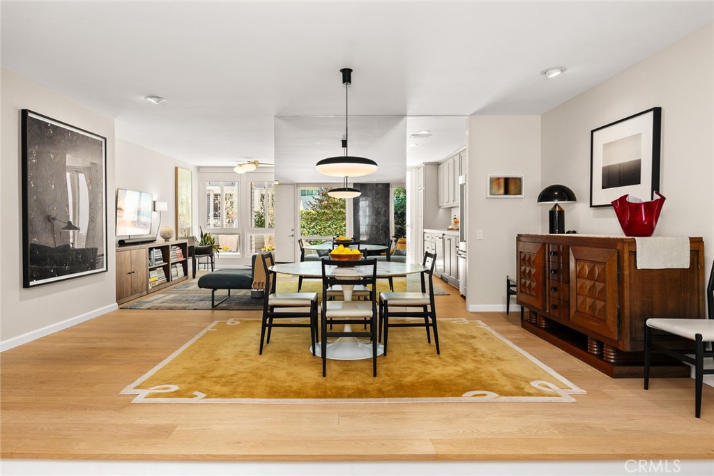 Pasadena, California, 91105, United States, 2 Bedrooms Bedrooms, ,1 BathroomBathrooms,Residential,For Sale,1941696