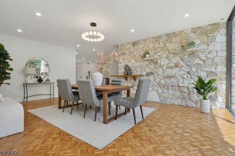 South Orange Village Twp., New Jersey, 07079, United States, 5 Bedrooms Bedrooms, ,4 BathroomsBathrooms,Residential,For Sale,1940447