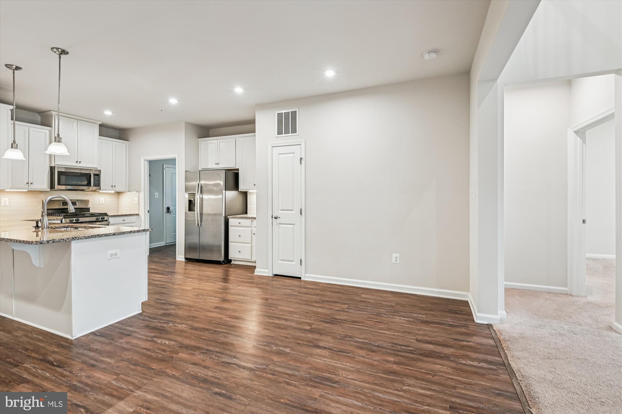 Glen Burnie, Maryland, 21060, United States, 4 Bedrooms Bedrooms, ,4 BathroomsBathrooms,Residential,For Sale,2010284