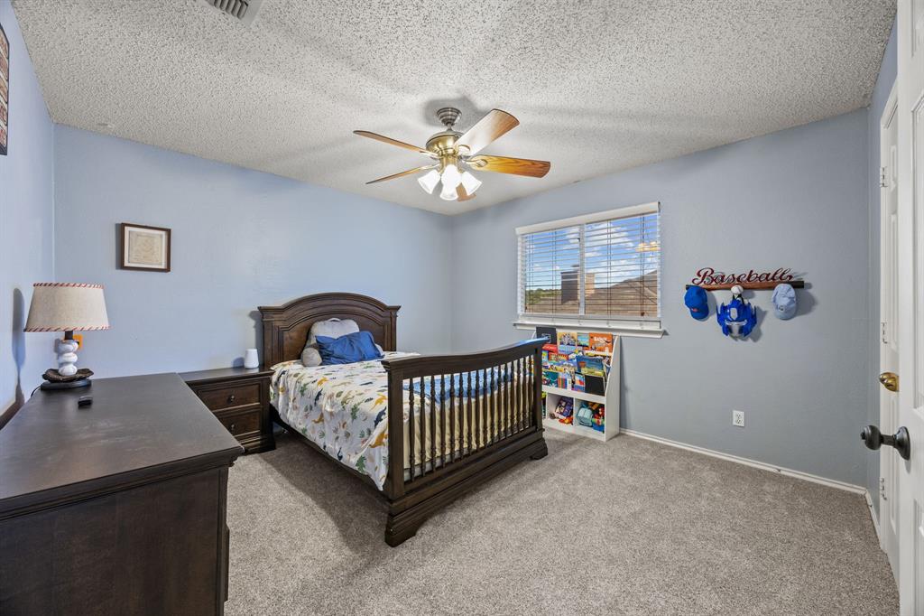 Carrollton, Texas, 75007, United States, 4 Bedrooms Bedrooms, ,3 BathroomsBathrooms,Residential,For Sale,1970362