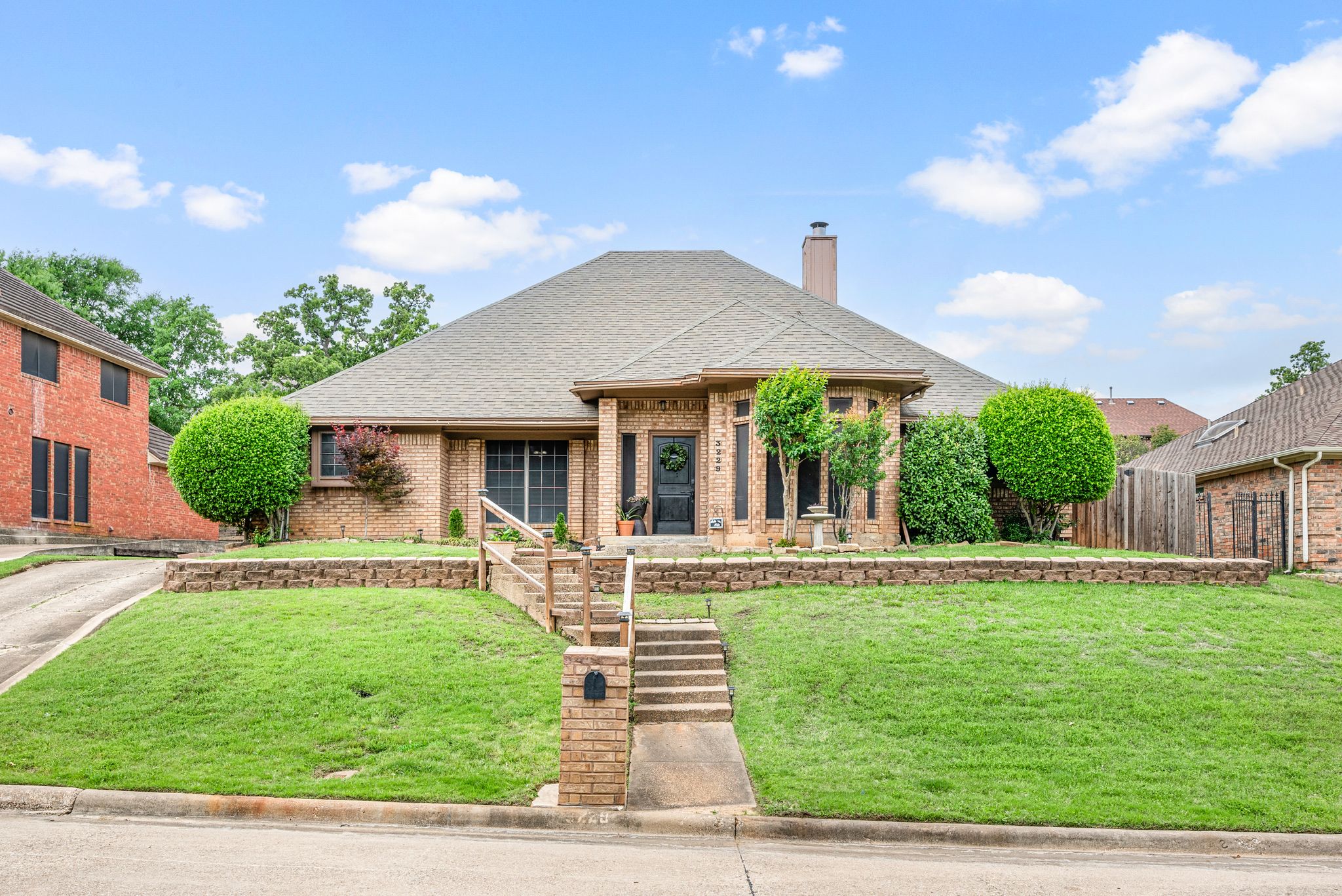  3229 David Drive, Hurst, TX, 76054 - 物件實景