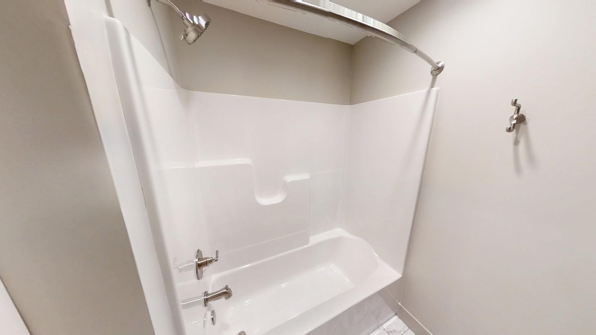 Albert Lea, Minnesota, 56007, United States, 4 Bedrooms Bedrooms, ,2 BathroomsBathrooms,Residential,For Sale,1978307