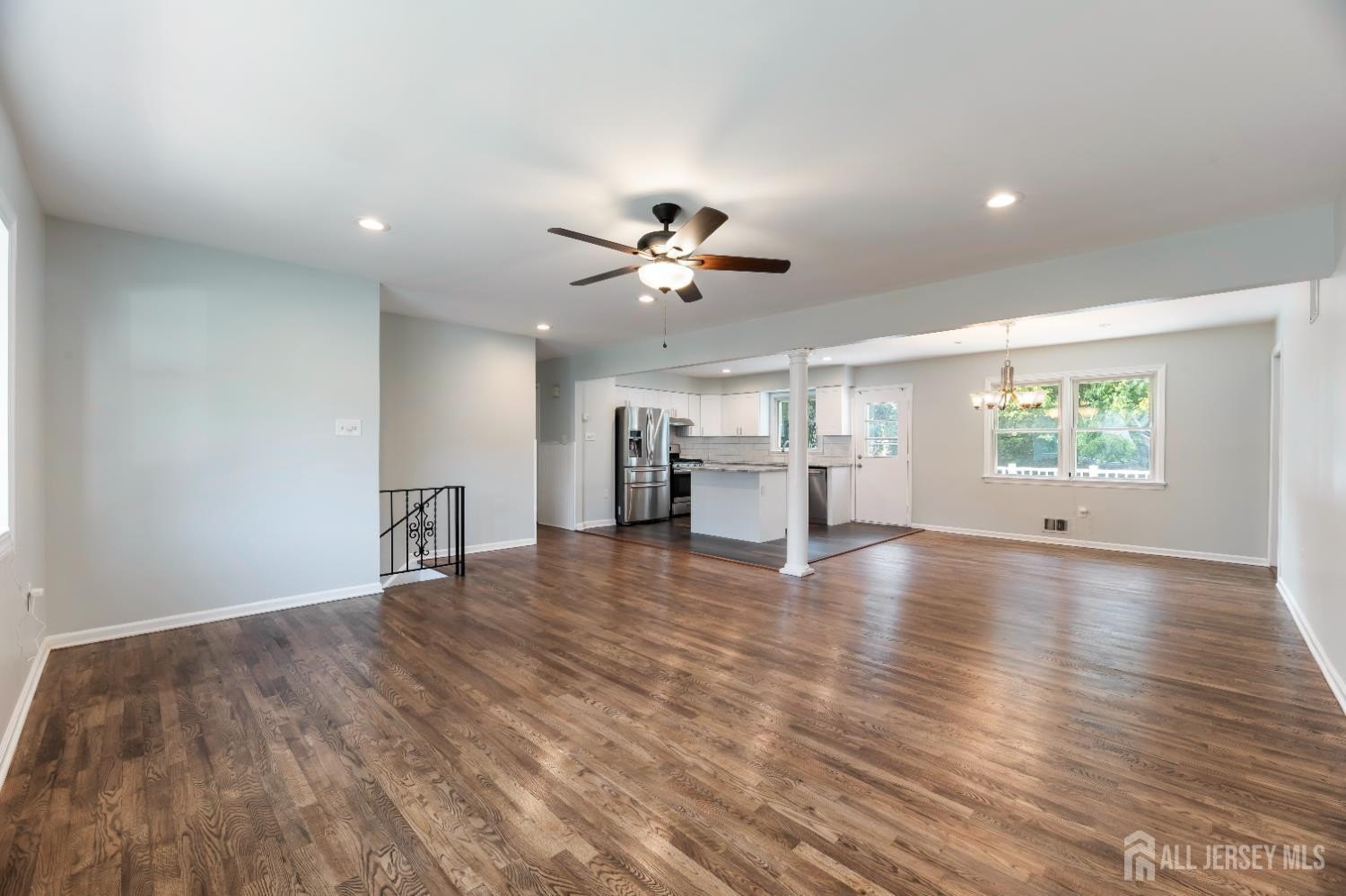 Edison, New Jersey, 08817, United States, 4 Bedrooms Bedrooms, ,2 BathroomsBathrooms,Residential,For Sale,1900843