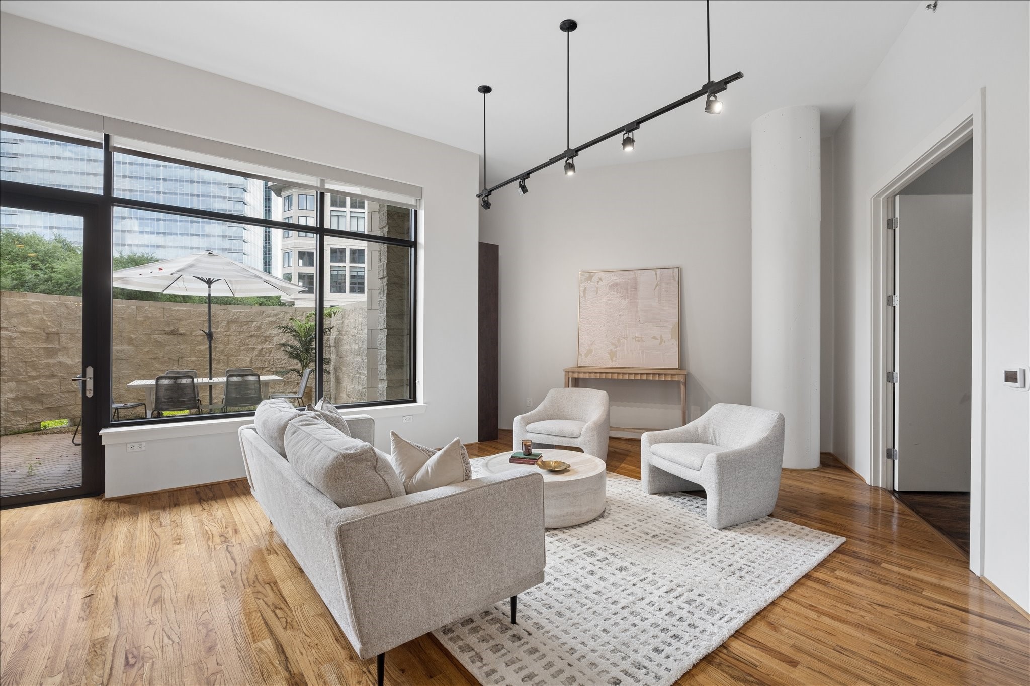  5005 Hidalgo Street #210 - 物件實景