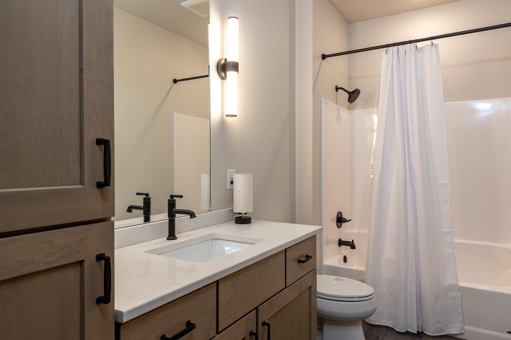 Kimberly, Wisconsin, 54136, United States, 4 Bedrooms Bedrooms, ,3 BathroomsBathrooms,Residential,For Sale,1979237