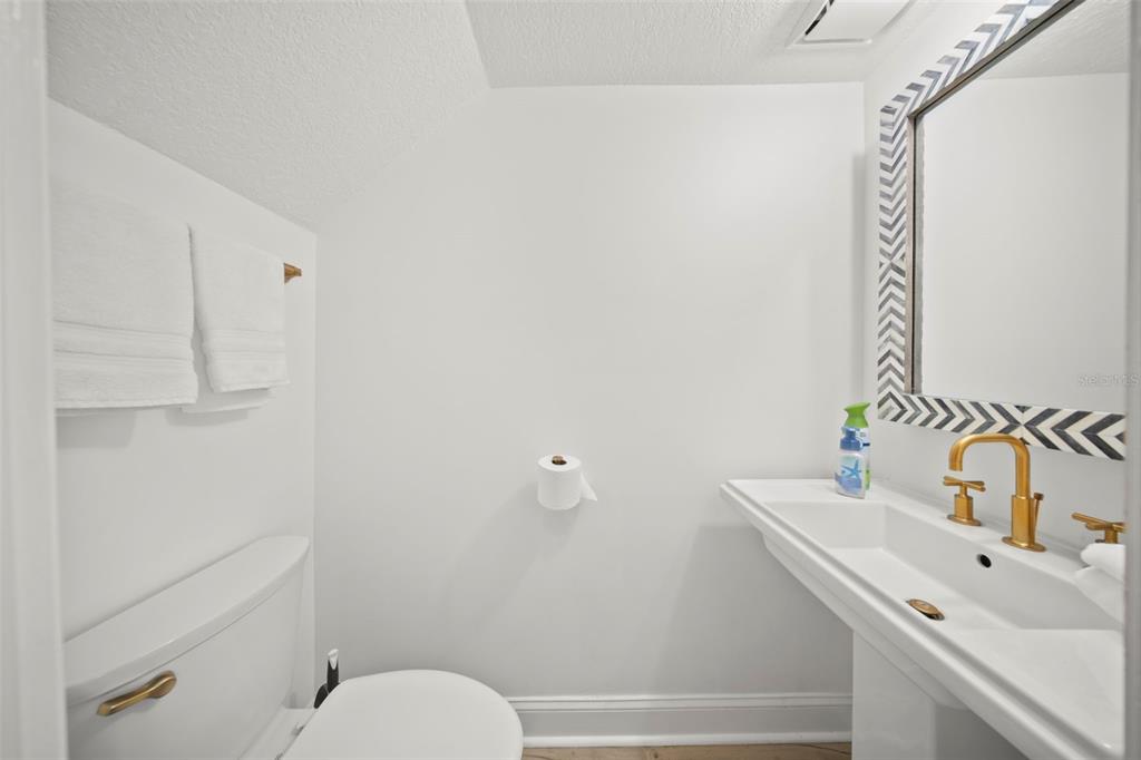 New Smyrna Beach, Florida, 32169, United States, 2 Bedrooms Bedrooms, ,3 BathroomsBathrooms,Residential,For Sale,1987395