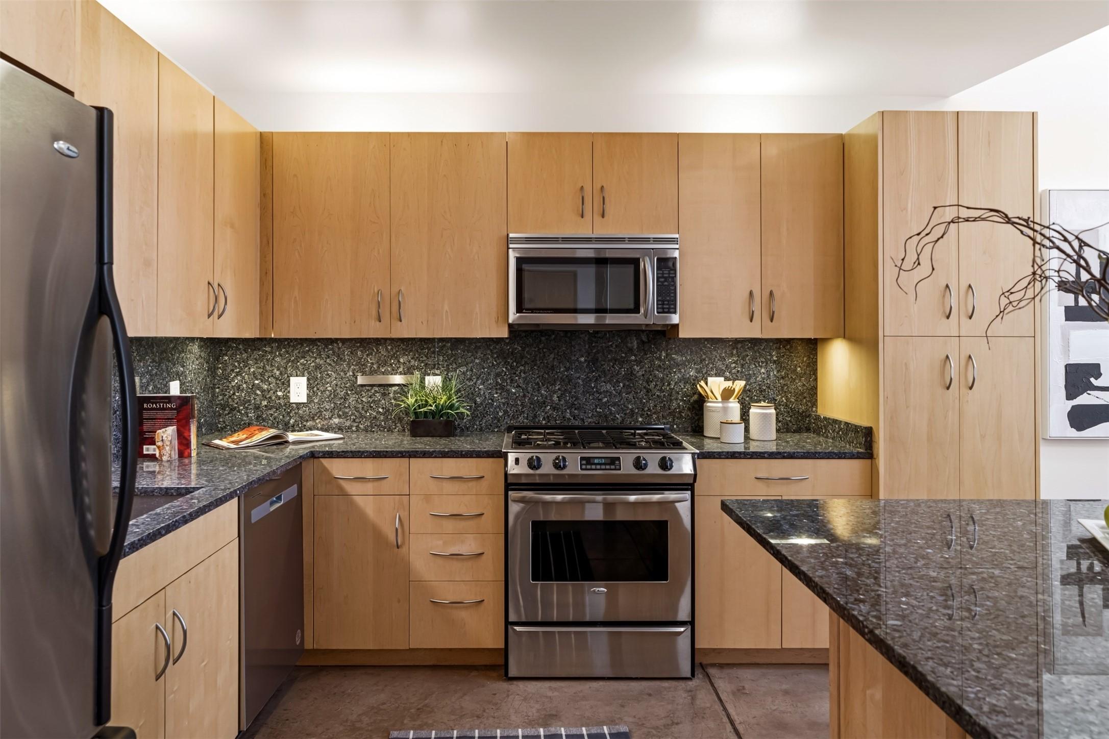 Santa Fe, New Mexico, 87505, United States, 2 Bedrooms Bedrooms, ,2 BathroomsBathrooms,Residential,For Sale,1994705