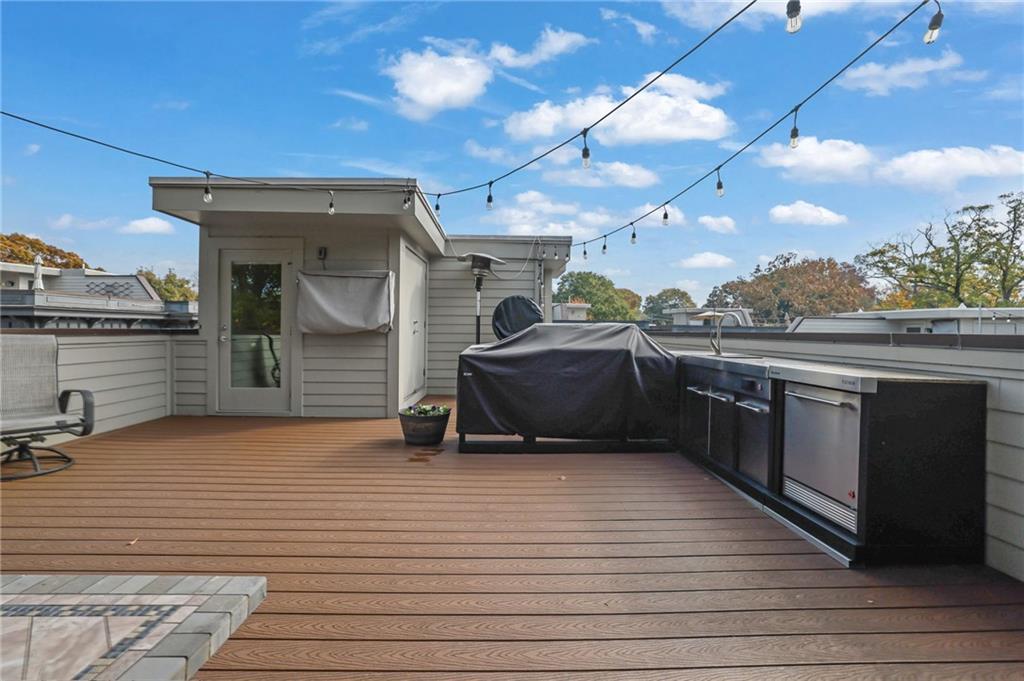 Atlanta, Georgia, 30316, United States, 2 Bedrooms Bedrooms, ,4 BathroomsBathrooms,Residential,For Sale,2007834