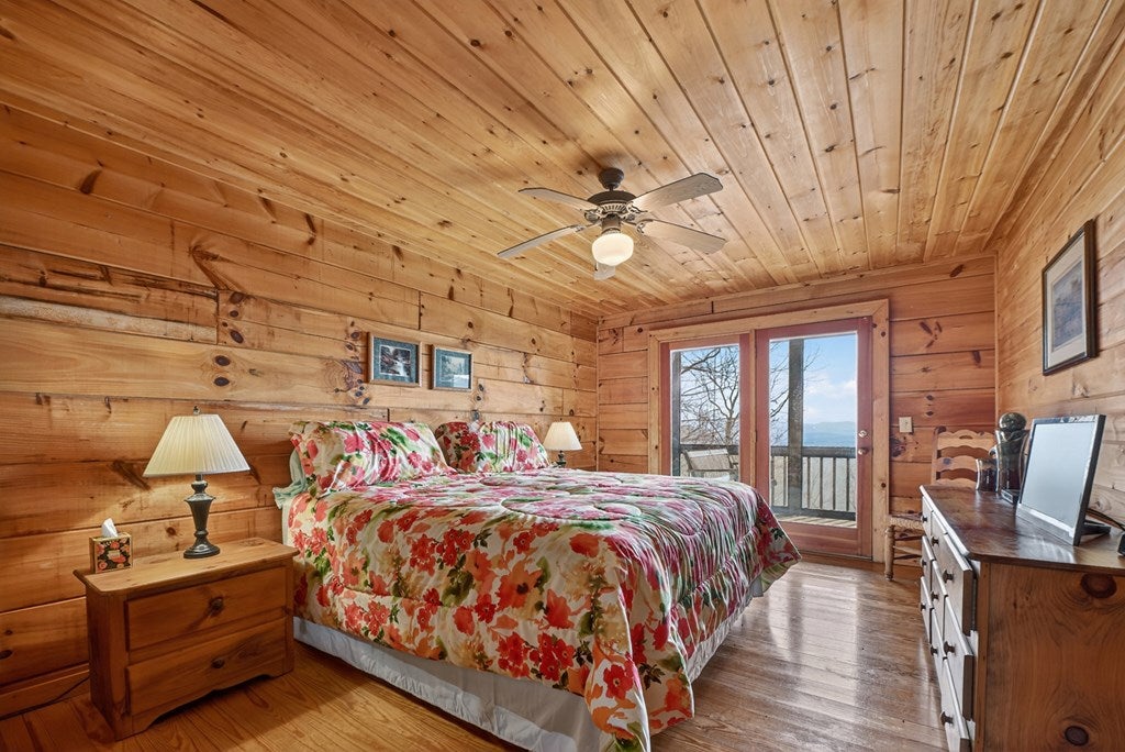 Ellijay, Georgia, 30536, United States, 3 Bedrooms Bedrooms, ,3 BathroomsBathrooms,Residential,For Sale,2009787