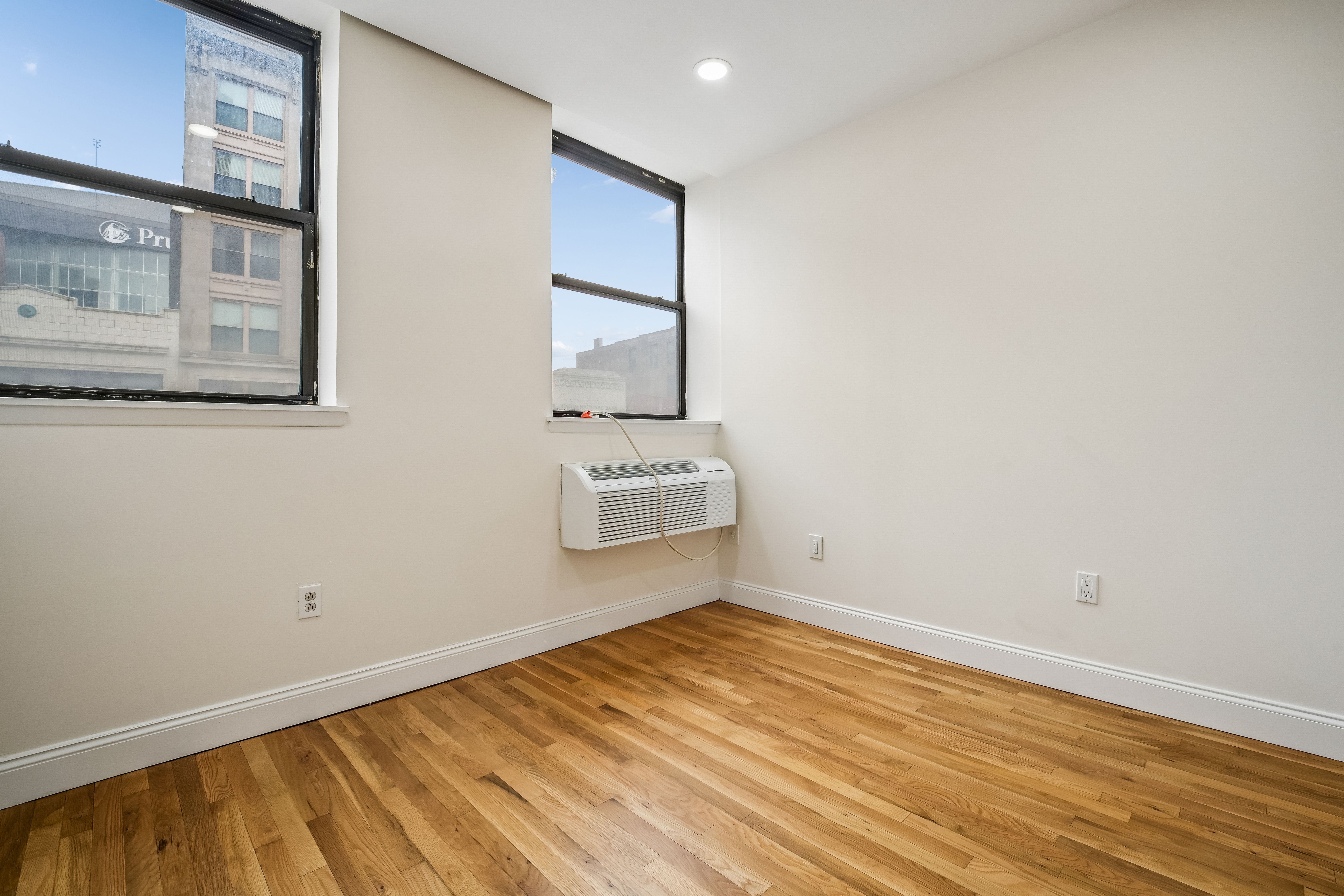  111 Mulberry Street, Newark, NJ 07102 - 物件實景