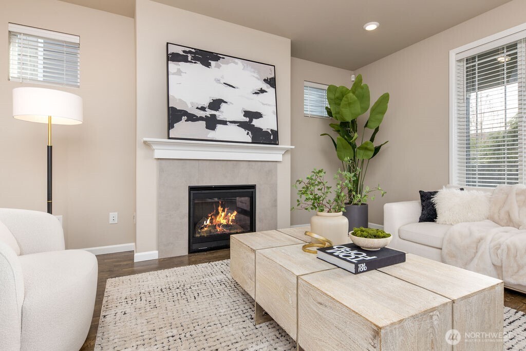 Black Diamond, Washington, 98010, United States, 4 Bedrooms Bedrooms, ,3 BathroomsBathrooms,Residential,For Sale,1777574