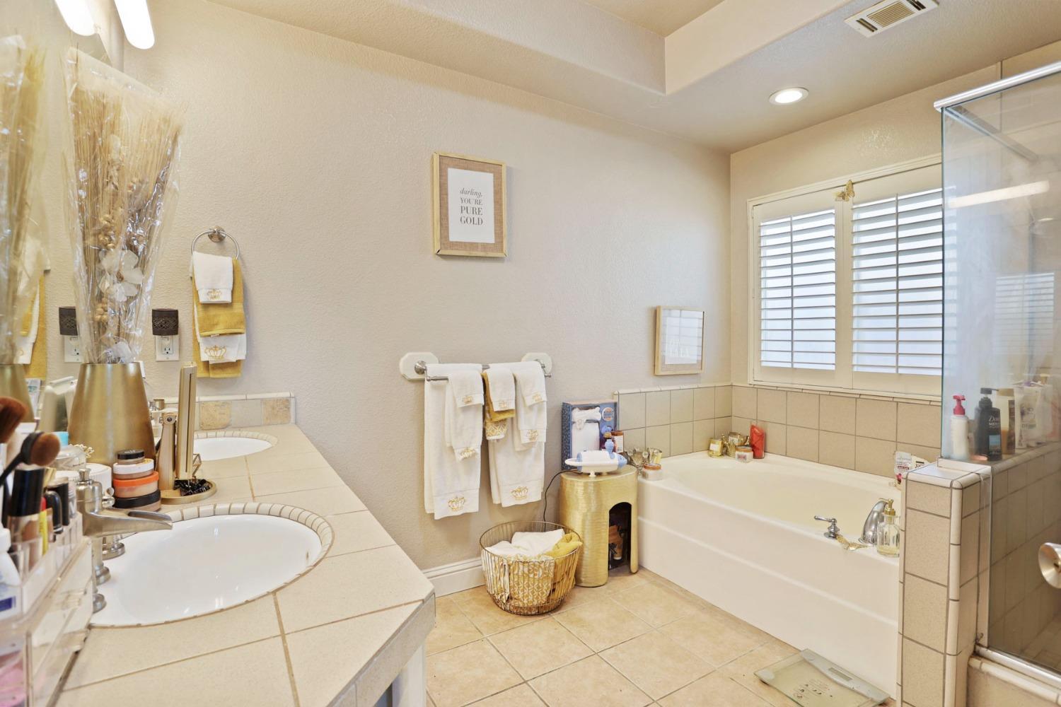 Modesto, California, 95355, United States, 4 Bedrooms Bedrooms, ,3 BathroomsBathrooms,Residential,For Sale,1920299