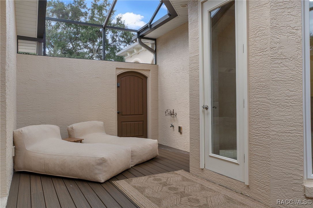 Crystal River, Florida, 34428, United States, 4 Bedrooms Bedrooms, ,4 BathroomsBathrooms,Residential,For Sale,1983688