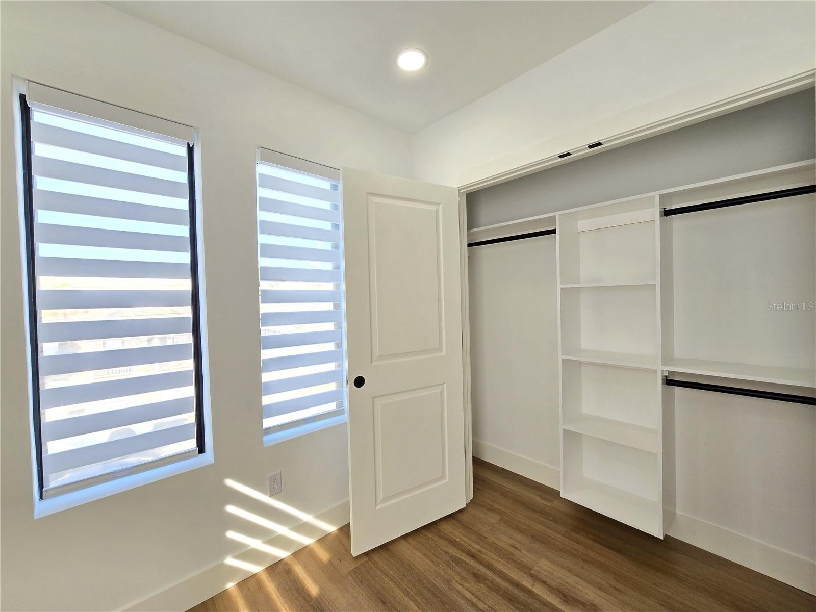 TAMPA, Florida, 33607, United States, 5 Bedrooms Bedrooms, ,3 BathroomsBathrooms,Residential,For Sale,1976051