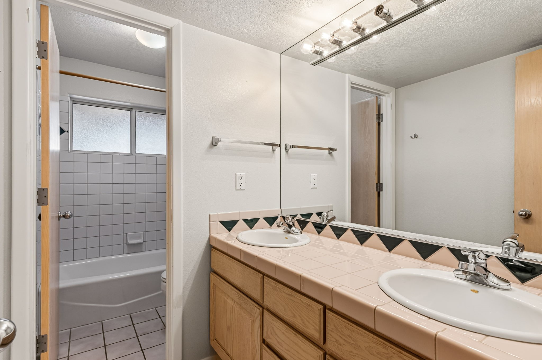  901 Calle Coronado - 物件實景