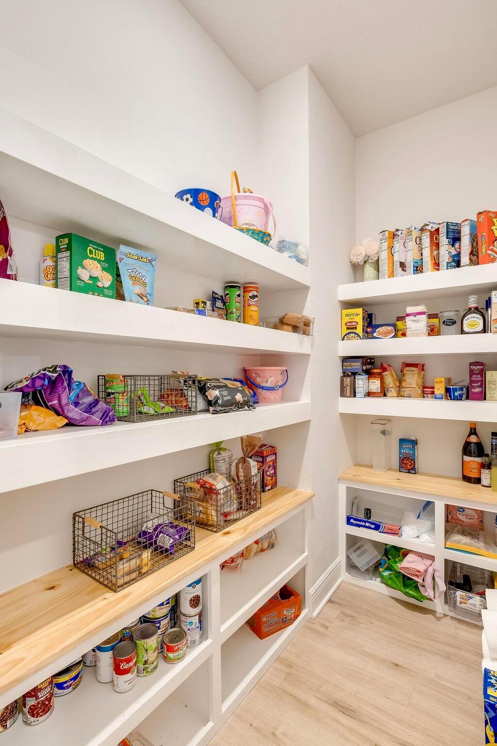 Freeport, Florida, 32439, United States, 5 Bedrooms Bedrooms, ,3 BathroomsBathrooms,Residential,For Sale,1976395