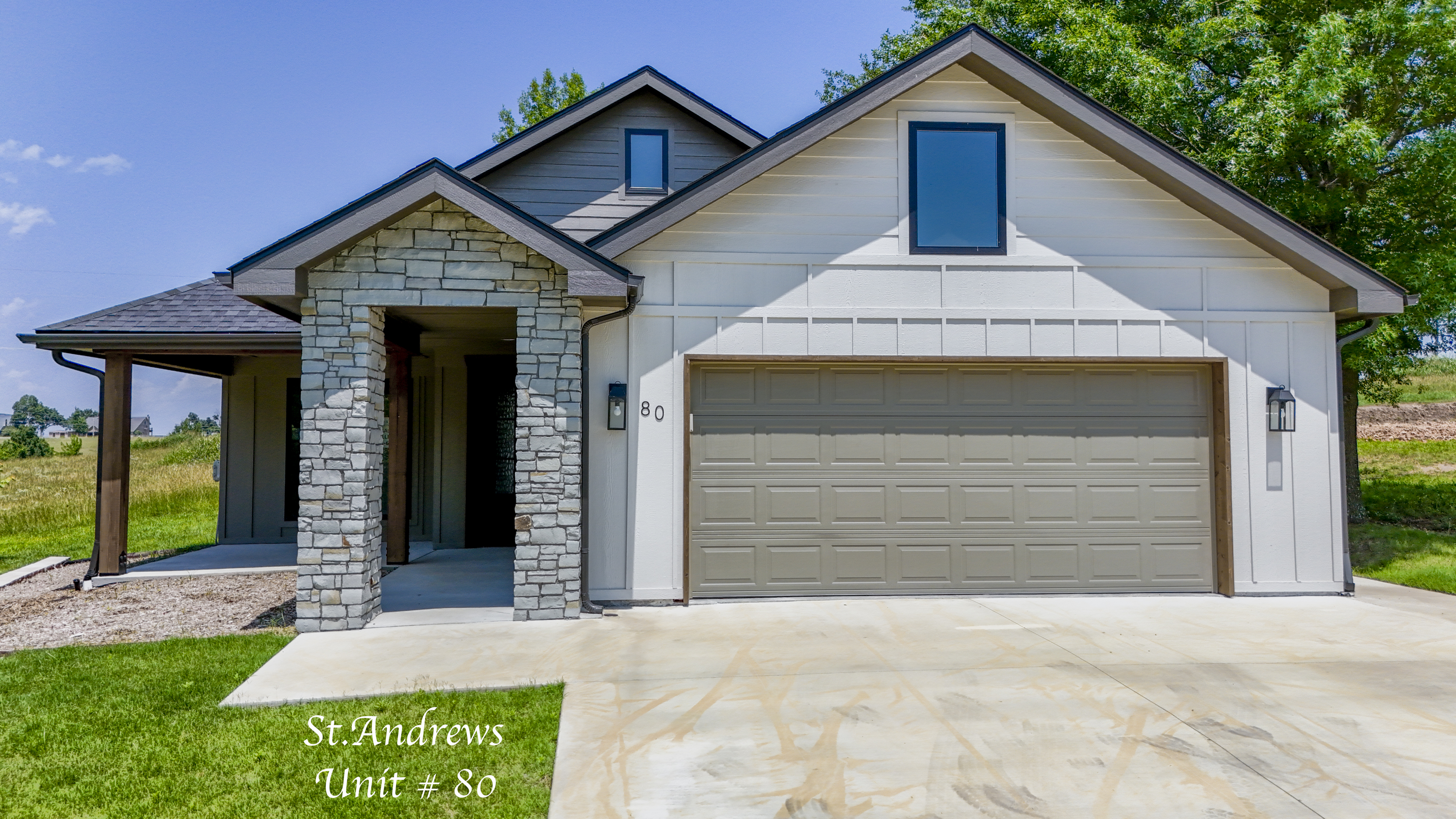 Monkey Island, Oklahoma, 74331, United States, 3 Bedrooms Bedrooms, ,4 BathroomsBathrooms,Residential,For Sale,1913557