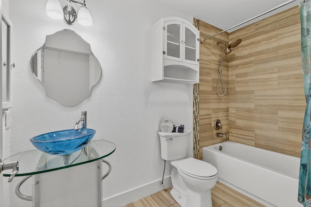 Port Aransas, Texas, 78373, United States, 3 Bedrooms Bedrooms, ,2 BathroomsBathrooms,Residential,For Sale,2001769