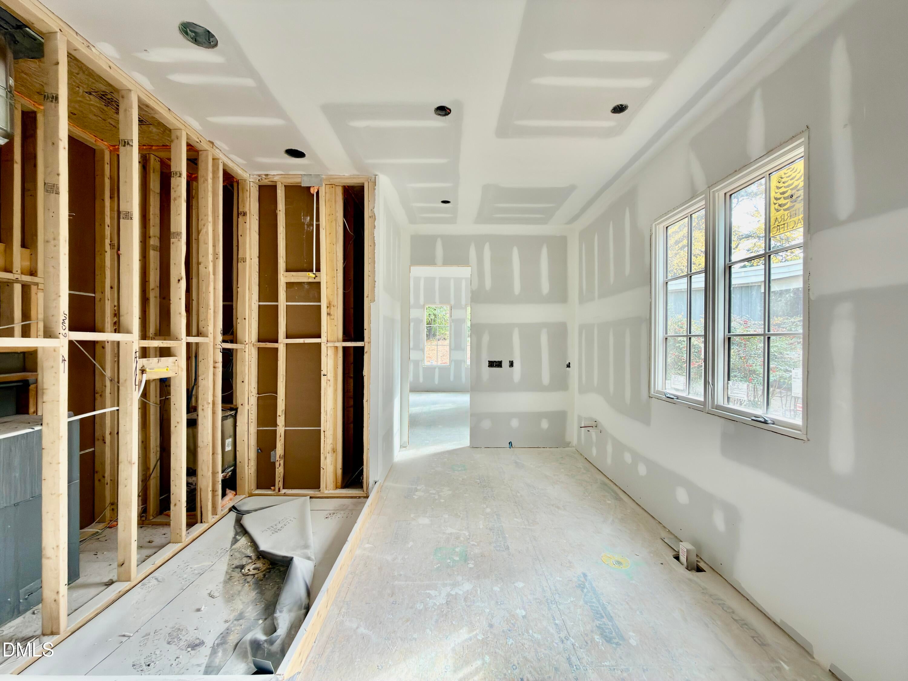 Raleigh, North Carolina, 27608, United States, 4 Bedrooms Bedrooms, ,6 BathroomsBathrooms,Residential,For Sale,1988275