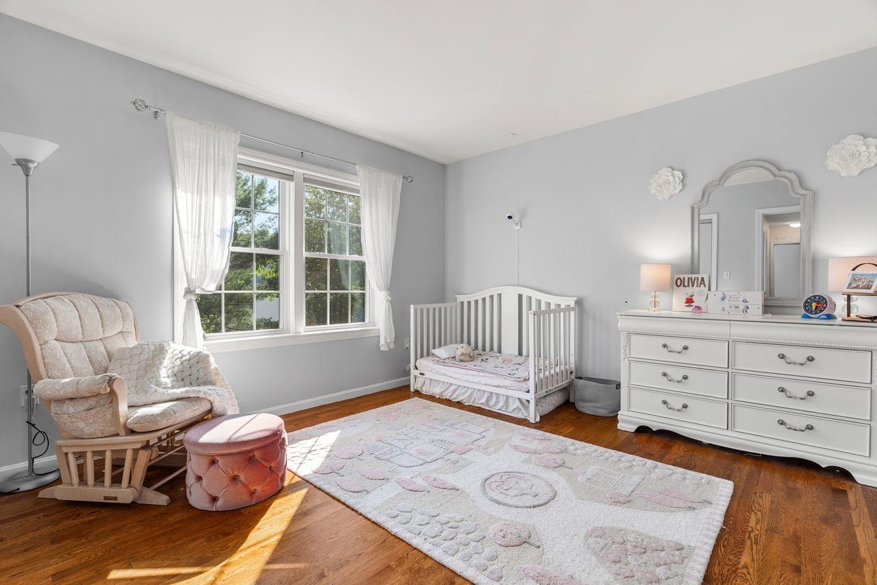 Exeter, New Hampshire, 03833, United States, 3 Bedrooms Bedrooms, ,2 BathroomsBathrooms,Residential,For Sale,1947077