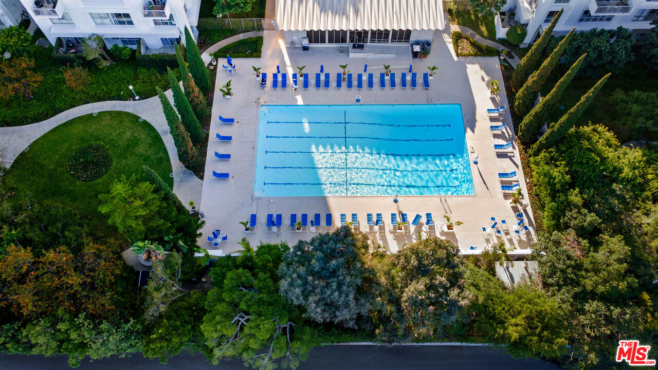 Los Angeles, California, 90067, United States, 1 Bedroom Bedrooms, ,1 BathroomBathrooms,Residential,For Sale,2001995