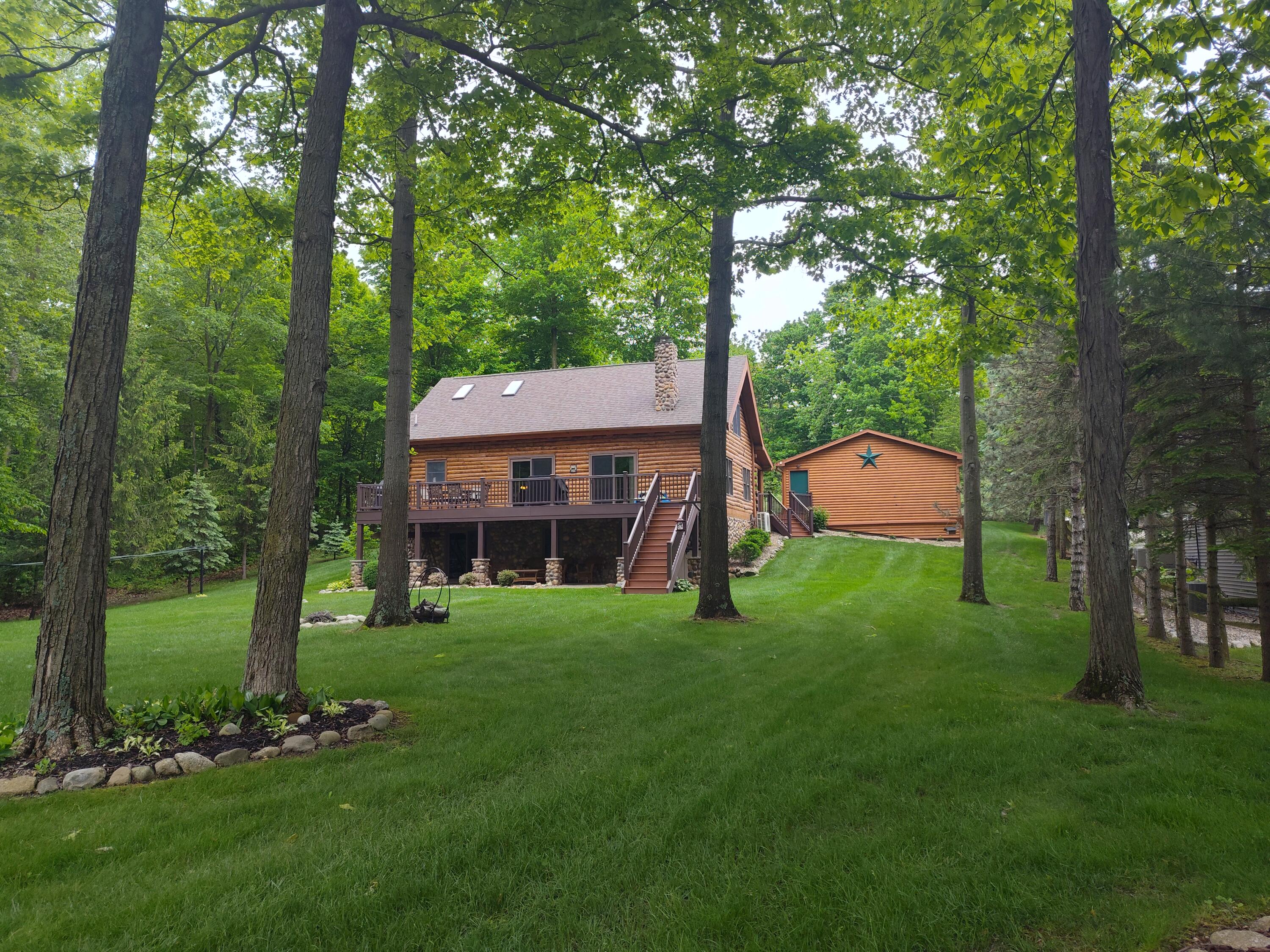 Camden, Michigan, 49232, United States, 3 Bedrooms Bedrooms, ,3 BathroomsBathrooms,Residential,For Sale,1869275