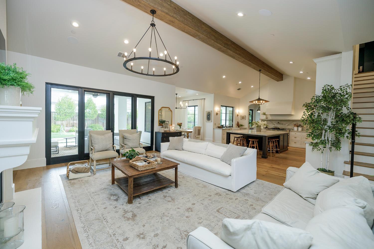 Turlock, California, 95382, United States, 5 Bedrooms Bedrooms, ,4 BathroomsBathrooms,Residential,For Sale,2002533