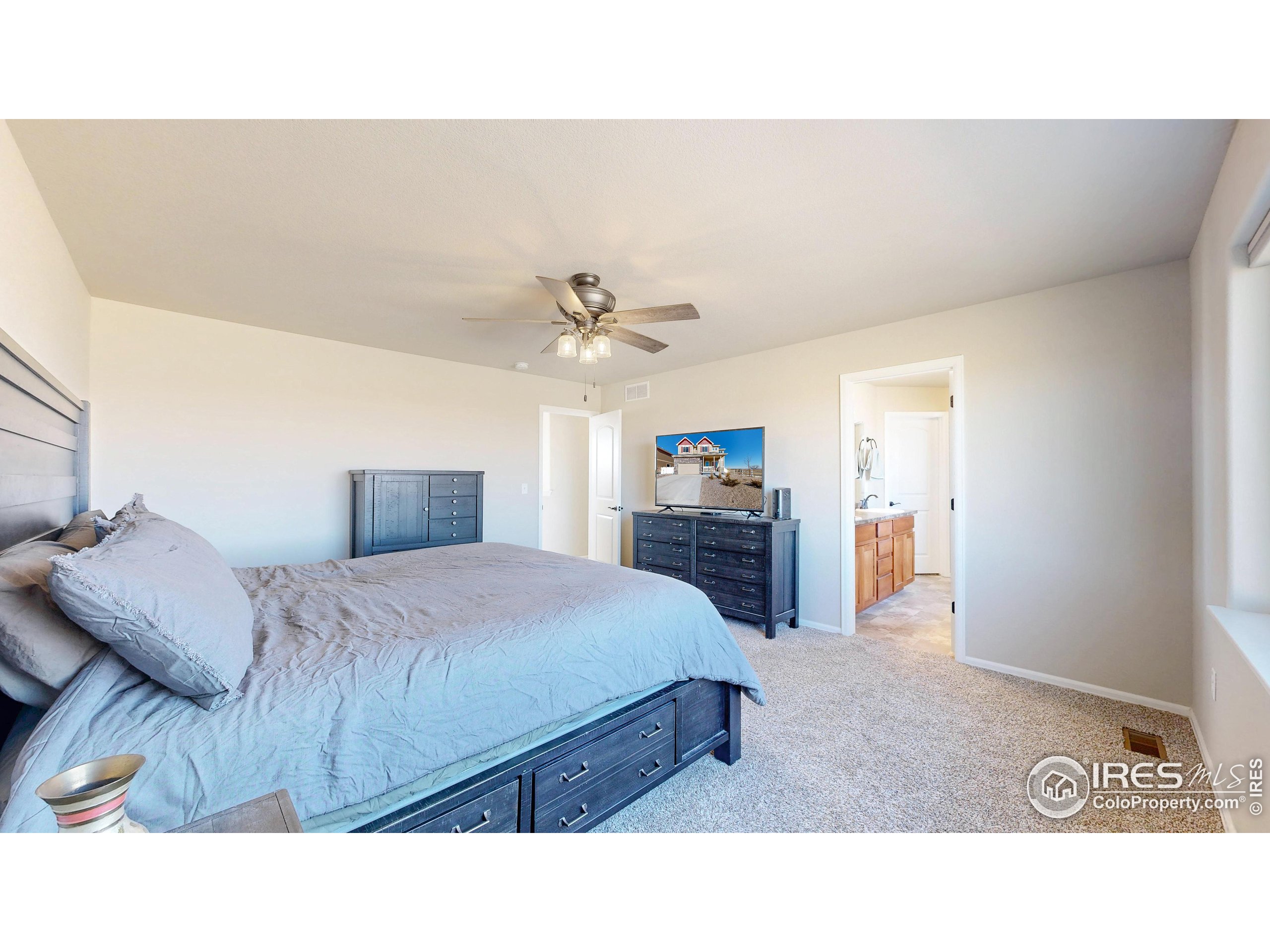 Johnstown, Colorado, 80534, United States, 4 Bedrooms Bedrooms, ,3 BathroomsBathrooms,Residential,For Sale,1911413