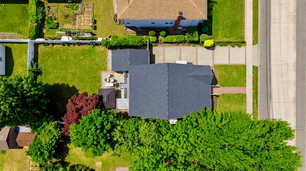 East Rockaway, New York, 11518, United States, 4 Bedrooms Bedrooms, ,2 BathroomsBathrooms,Residential,For Sale,2048552