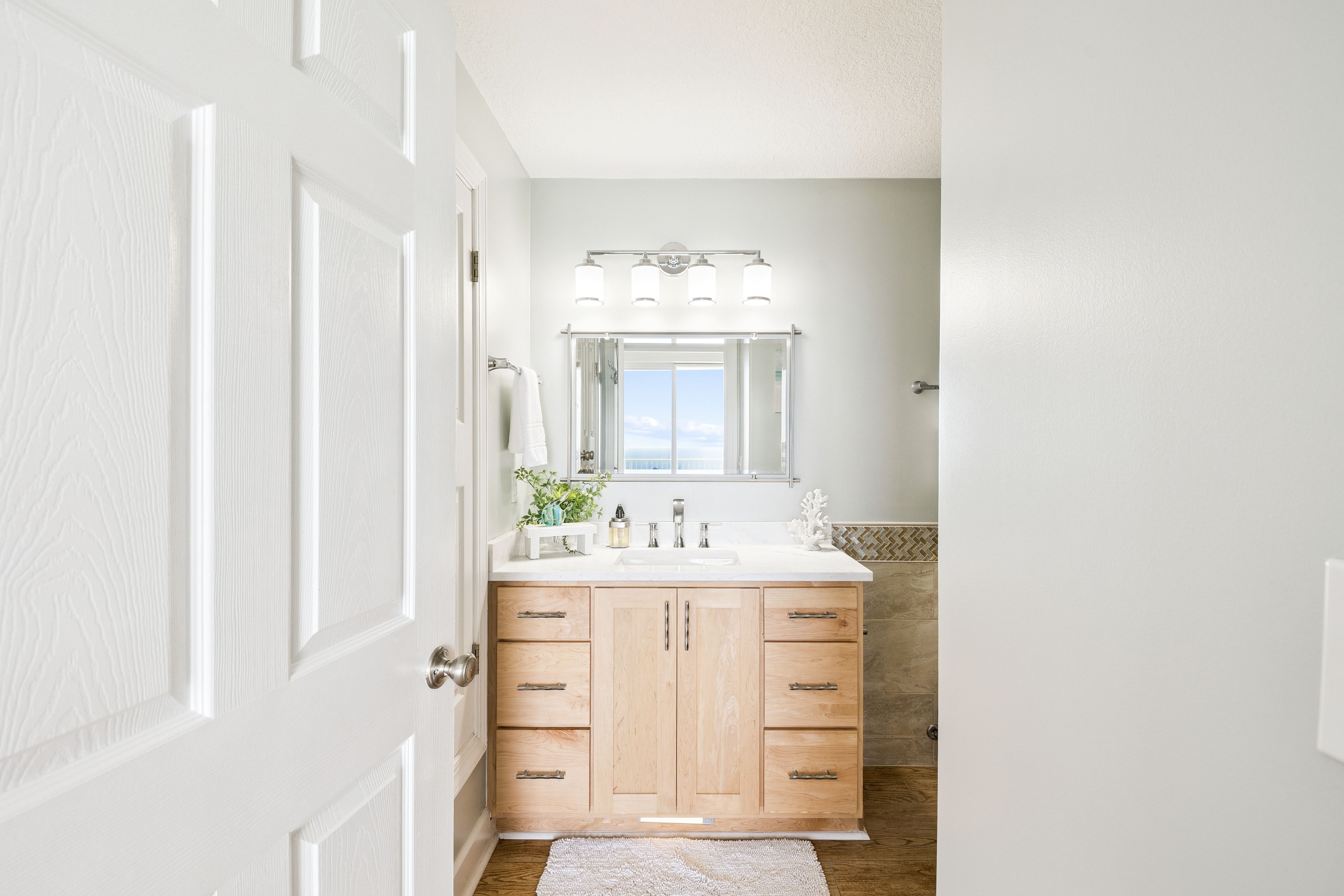  Fully Reimagined Gulf-Front Retreat with Private Oversized Balcony - 物件實景