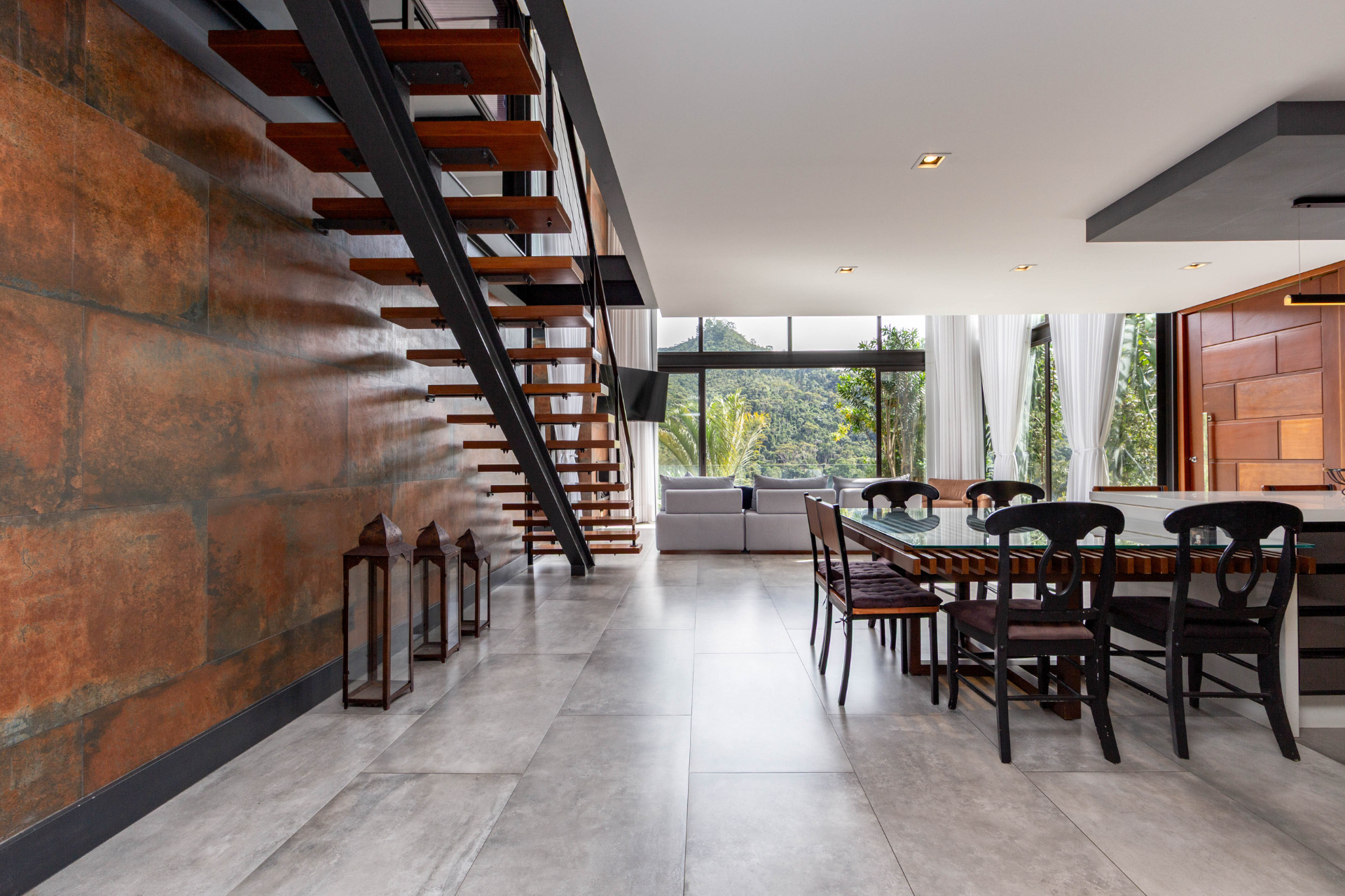  Single-story residence with four suites in a high-standard condominium - 物件實景