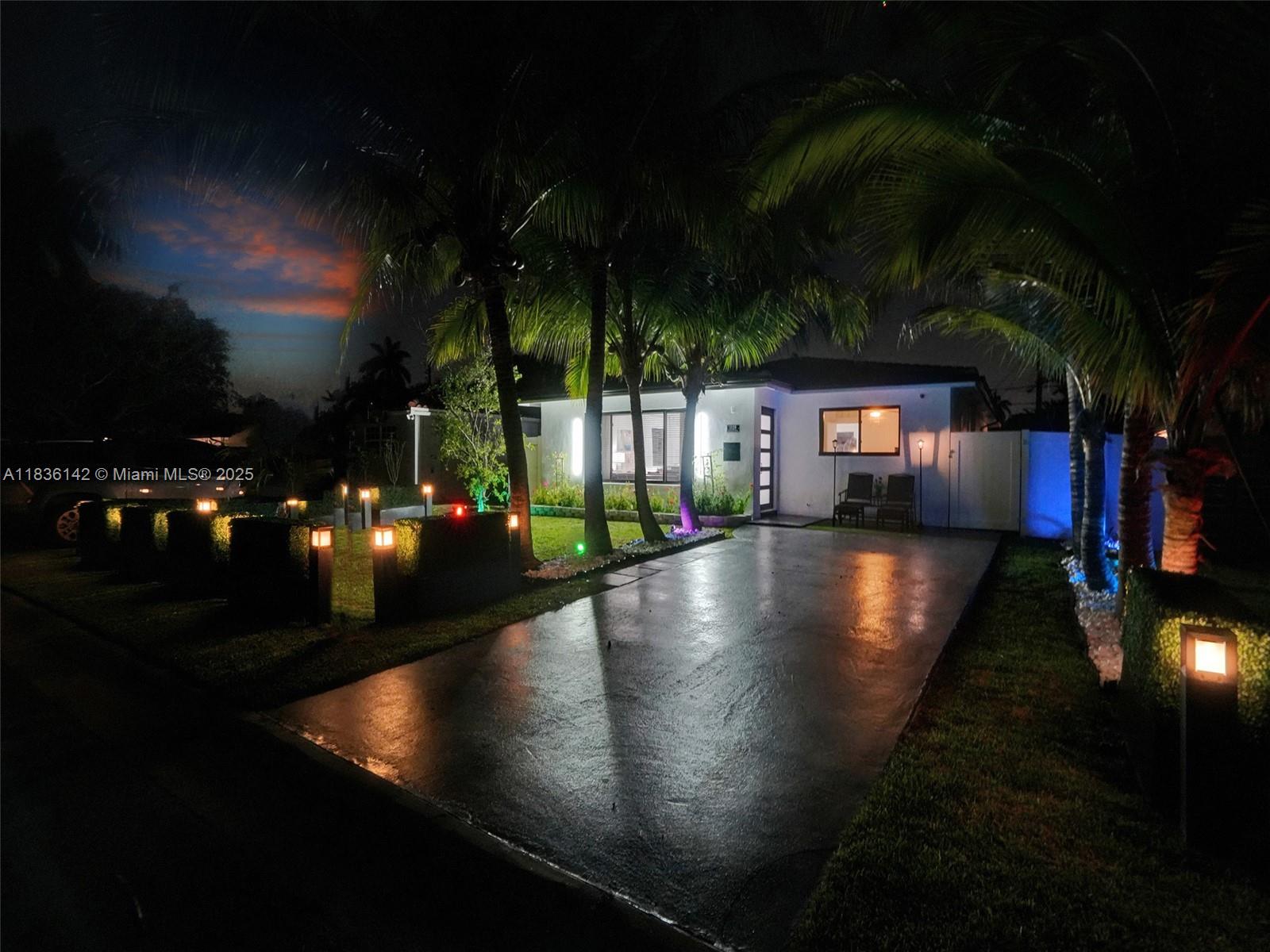Hollywood, Florida, 33019, United States, 3 Bedrooms Bedrooms, ,2 BathroomsBathrooms,Residential,For Sale,1898660
