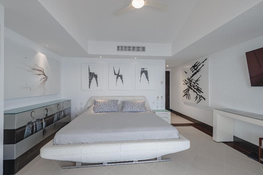Fransisco M Asencio, Puerto Vallarta, Jalisco, 48333, Mexico, 4 Bedrooms Bedrooms, ,4 BathroomsBathrooms,Residential,For Sale,Fransisco M Asencio,1425091