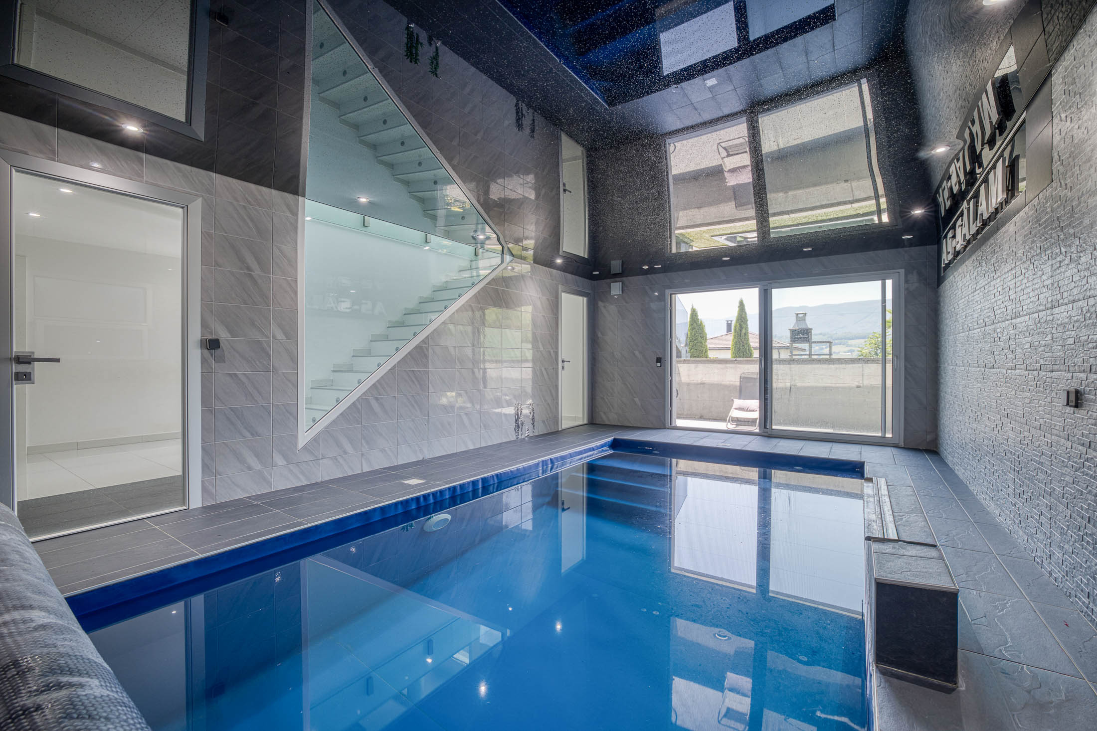  Contemporary property with indoor pool near Annecy - 物件實景