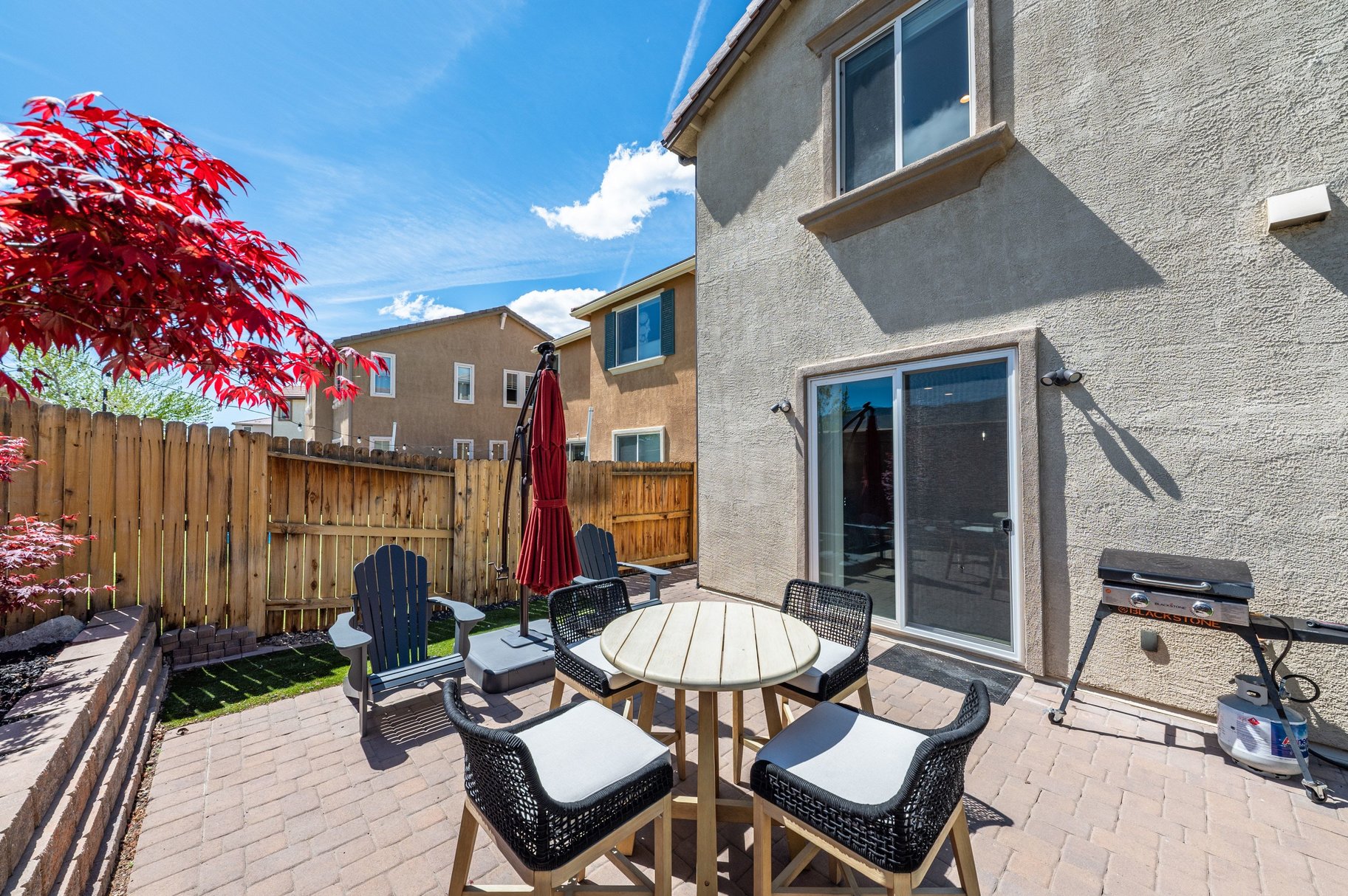  Turn-Key Home Close to Parks, Shopping & Trails - 物件實景