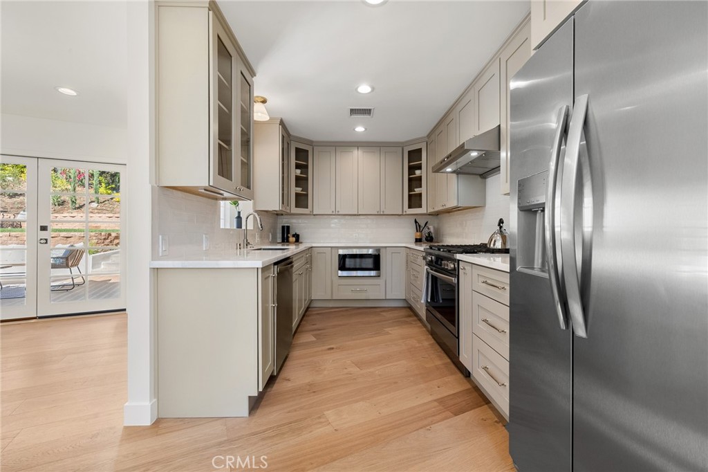 Pasadena, California, 91105, United States, 3 Bedrooms Bedrooms, ,3 BathroomsBathrooms,Residential,For Sale,1941593
