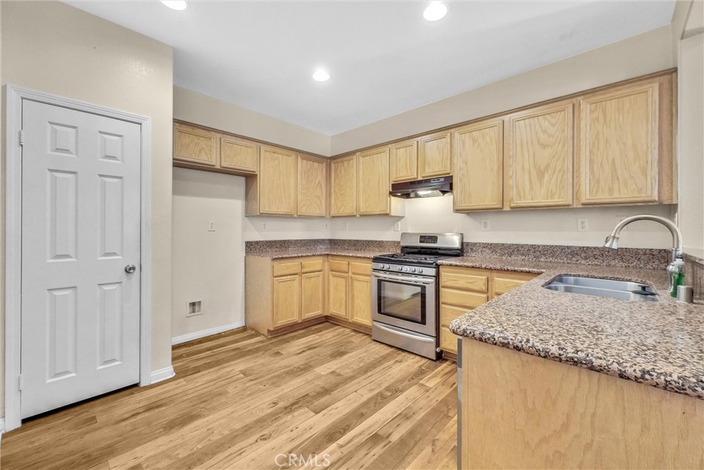 Riverside, California, 92501, United States, 3 Bedrooms Bedrooms, ,3 BathroomsBathrooms,Residential,For Sale,1895541