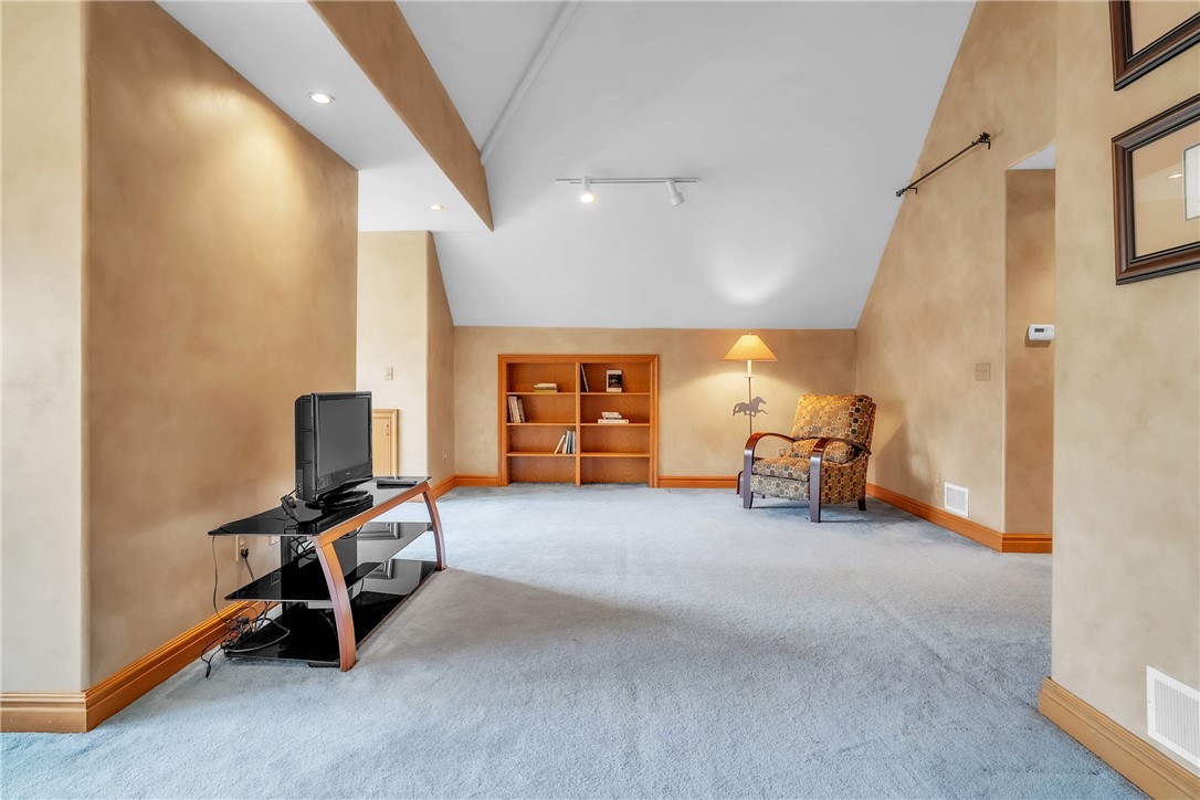 Hampton, Pennsylvania, 15044, United States, 5 Bedrooms Bedrooms, ,7 BathroomsBathrooms,Residential,For Sale,2001807