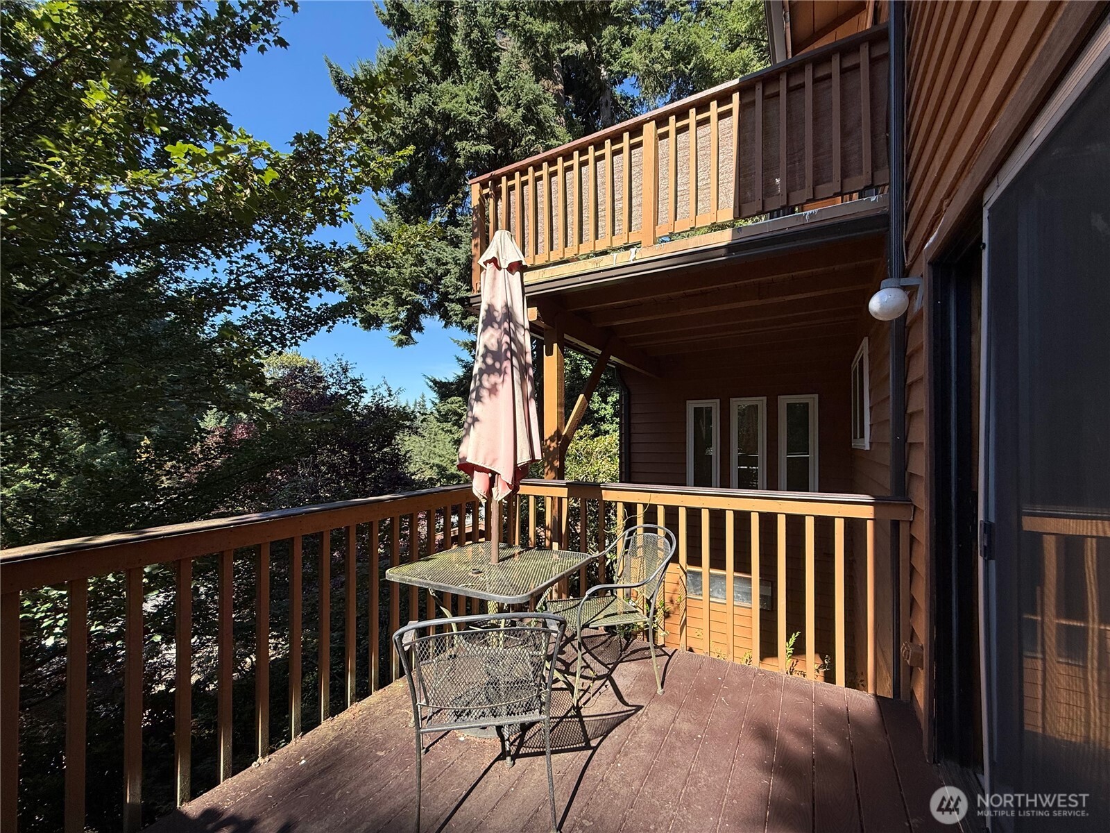 Edmonds, Washington, 98026, United States, 4 Bedrooms Bedrooms, ,2 BathroomsBathrooms,Residential,For Sale,1923504