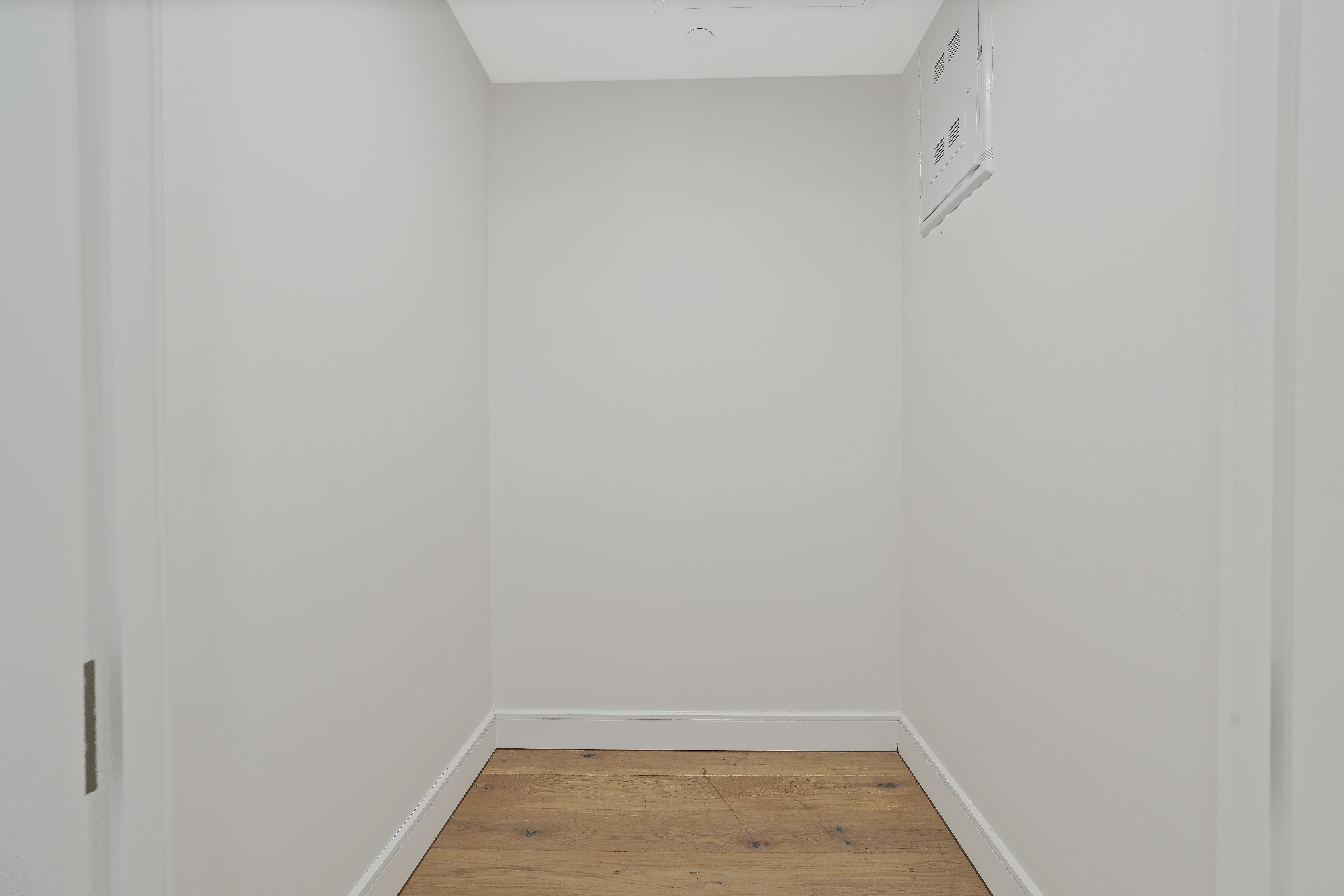  21-31 Shore Blvd #1B, Queens, NY, 11105 - 物件實景