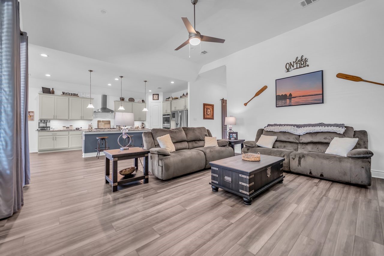 Conroe, Texas, 77304, United States, 3 Bedrooms Bedrooms, ,3 BathroomsBathrooms,Residential,For Sale,1940999