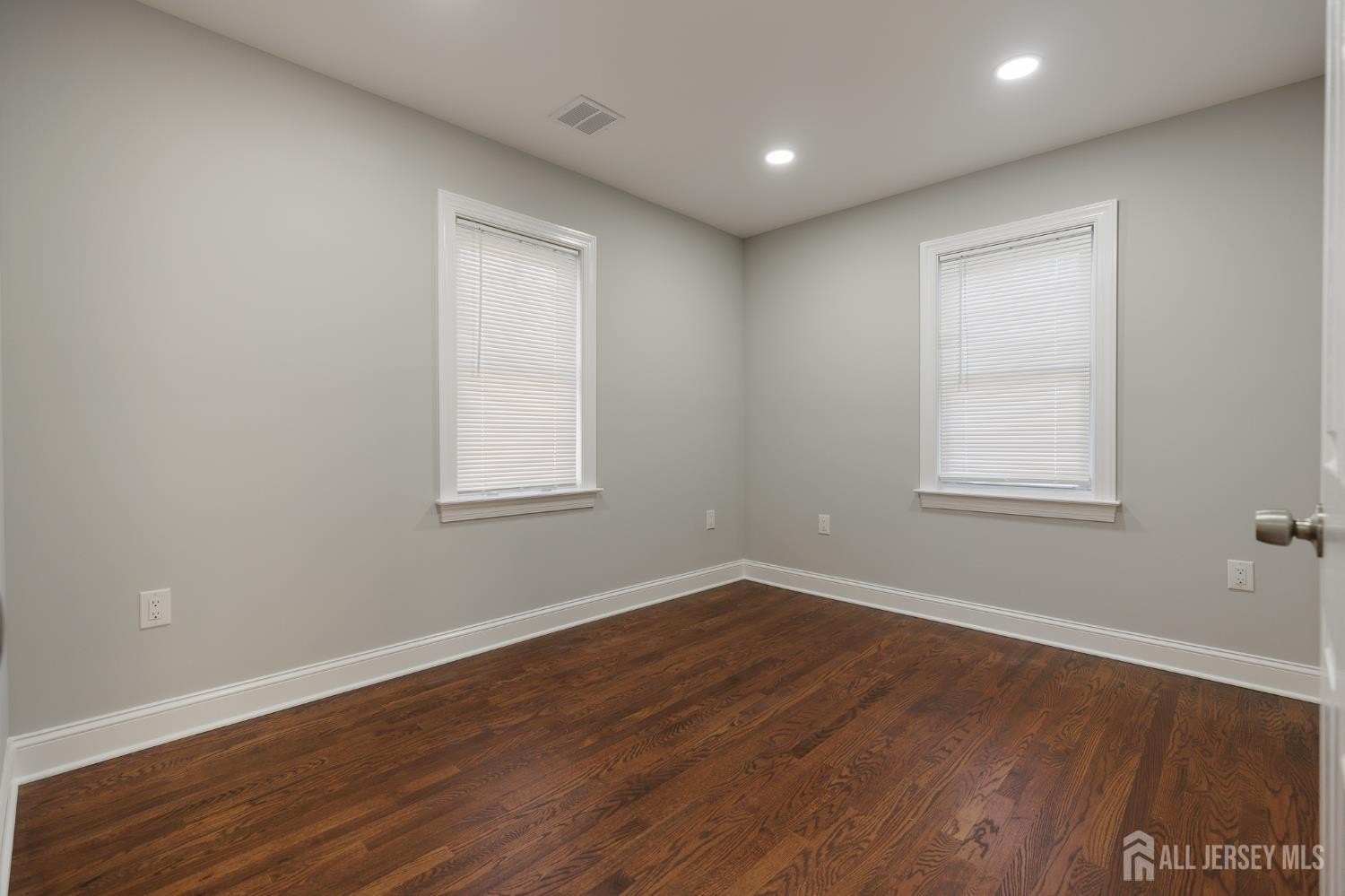 Plainfield, New Jersey, 07062, United States, 3 Bedrooms Bedrooms, ,1 BathroomBathrooms,Residential,For Sale,2005498